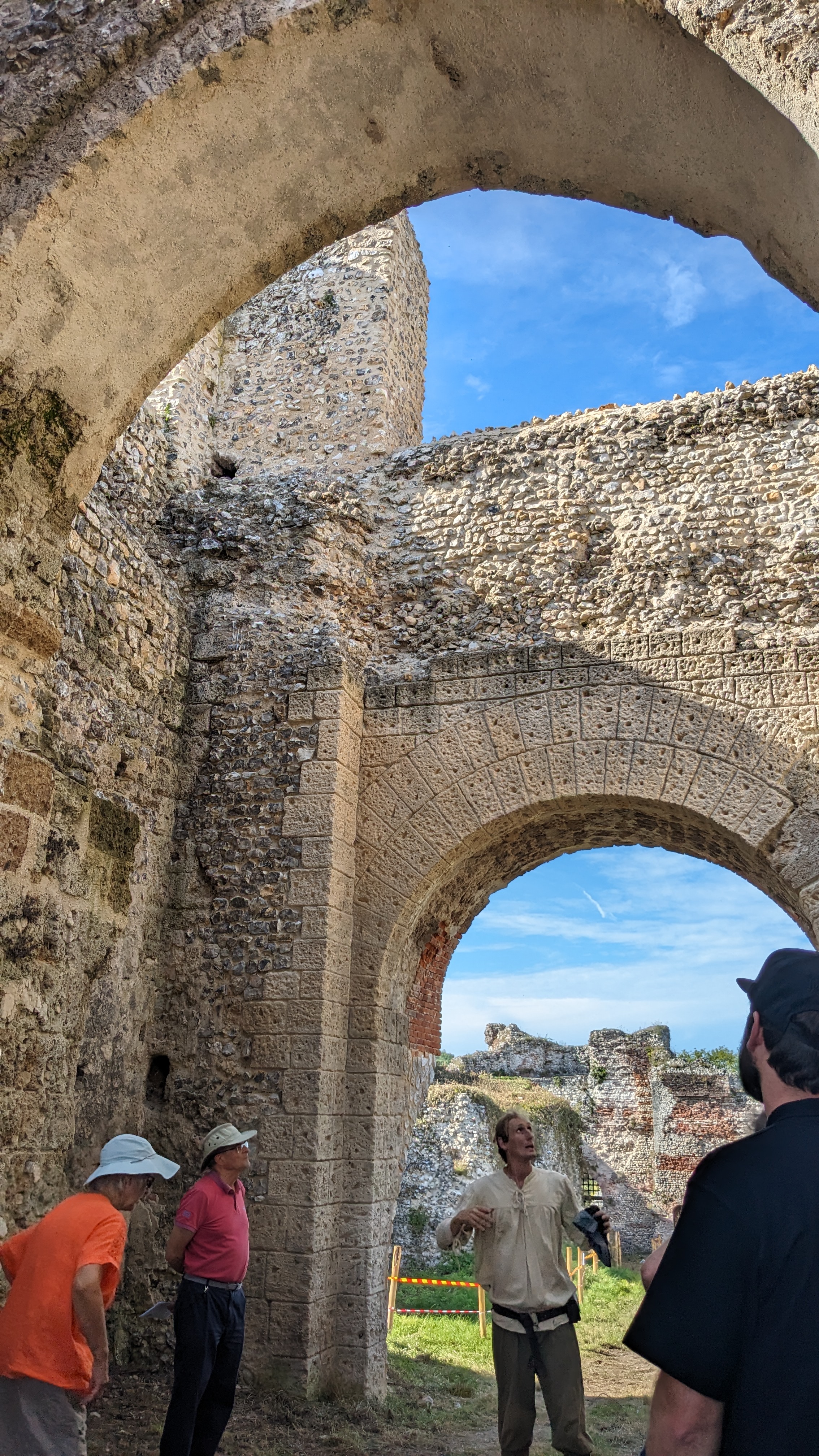 ((Visite guidée)) Les ruines du Château d