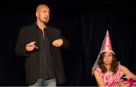 Théâtre : "Les parents viennent de Mars, les enfants du Mc Do"