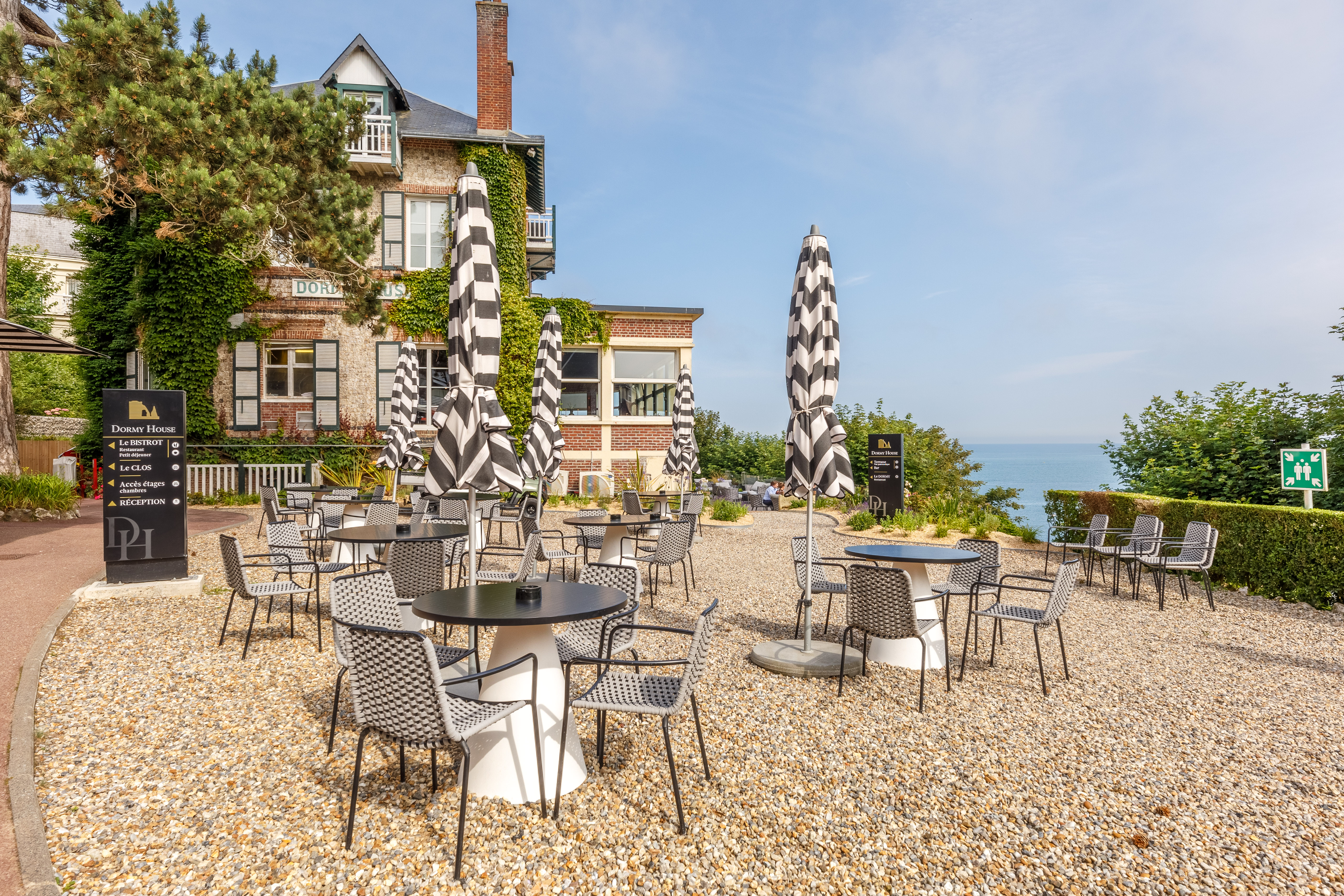 030_20230622_DormyHouse_Etretat