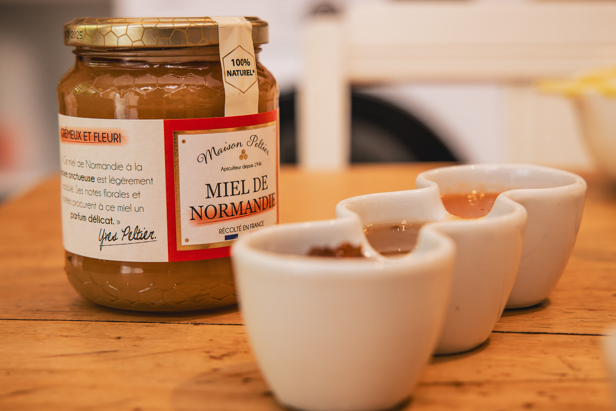 Le petit déjeuner avec les produits faits maison et normands