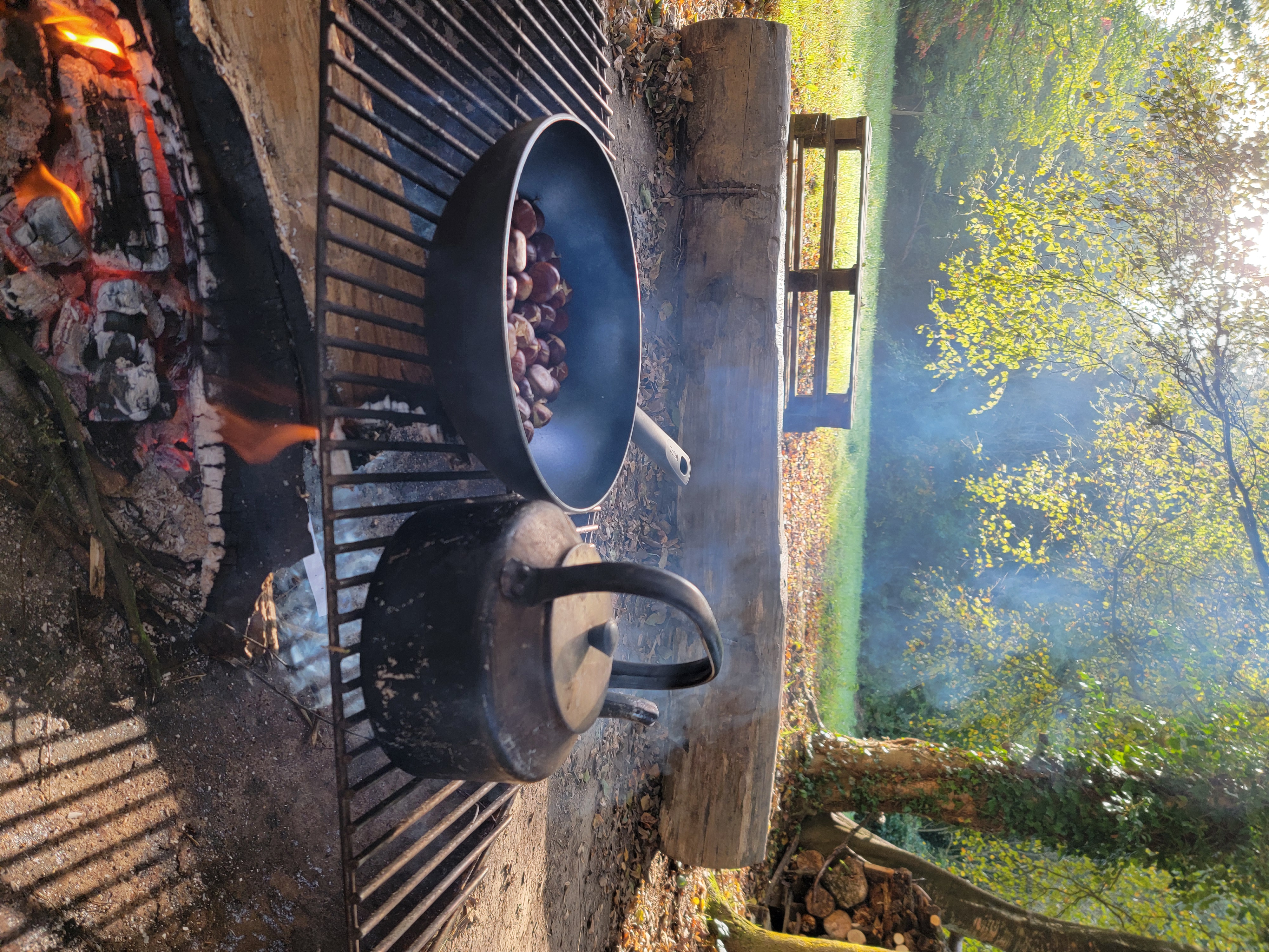Goûter nature sur le feu