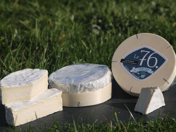 8-Fromages-©-La-Ferme-Dumes
