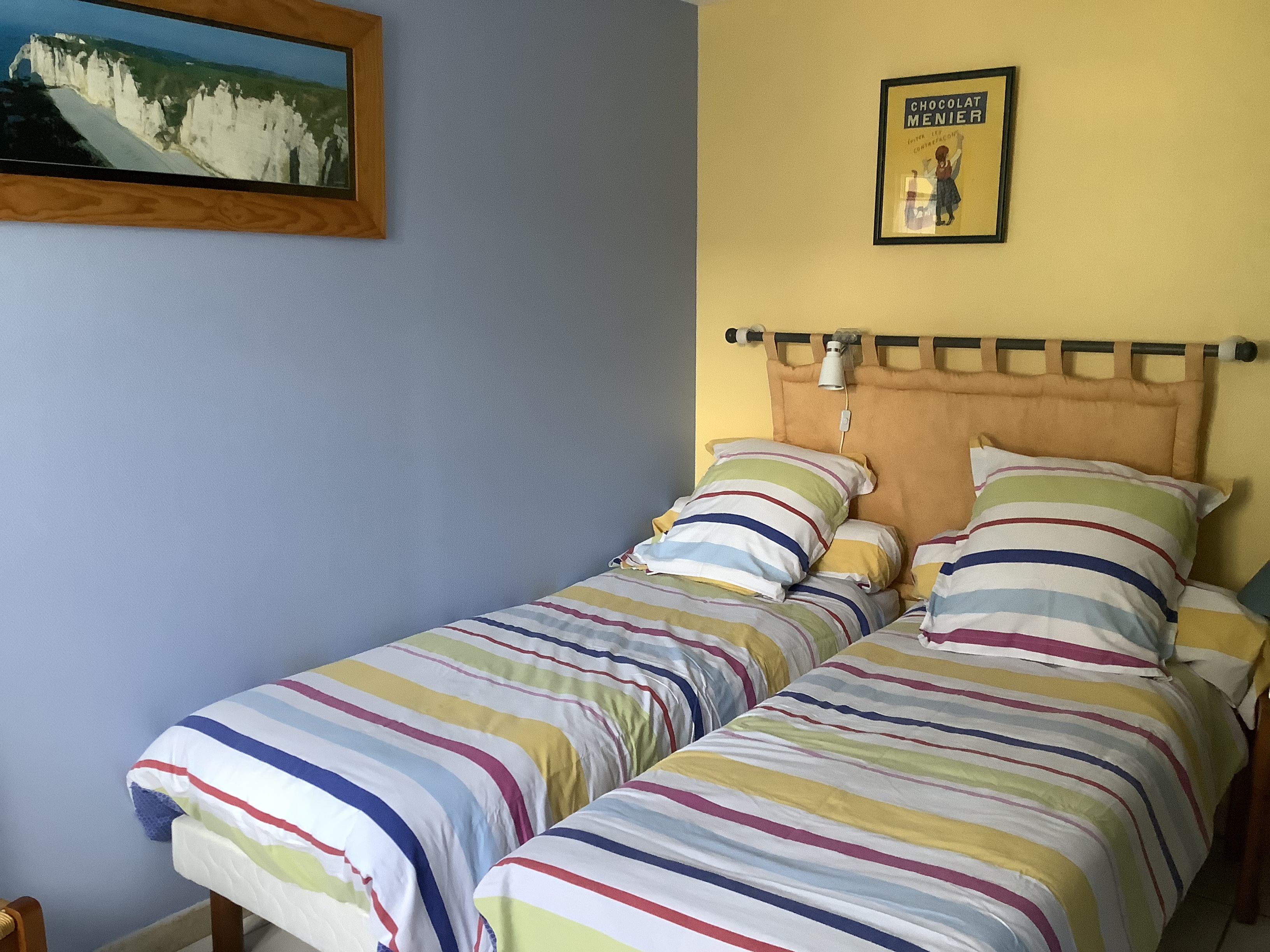 B6FE45C6-24A8-4104-A7A6-D703FA95D0D0