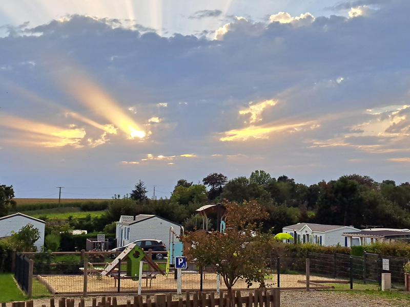 Coucher de soleil - ©Camping Les Pommiers