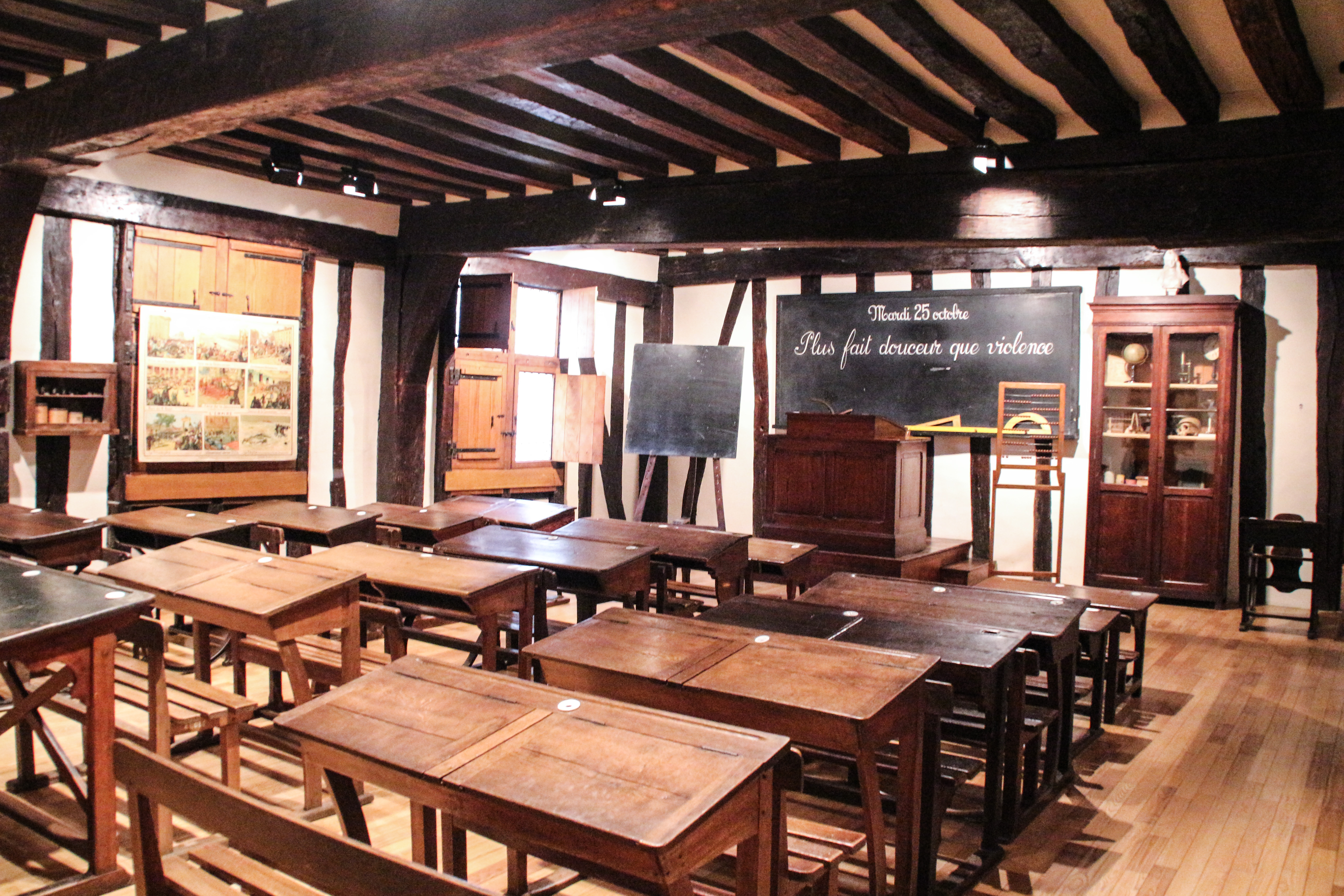 Exposition - Enfants et alcools : normes, éducation, prévention