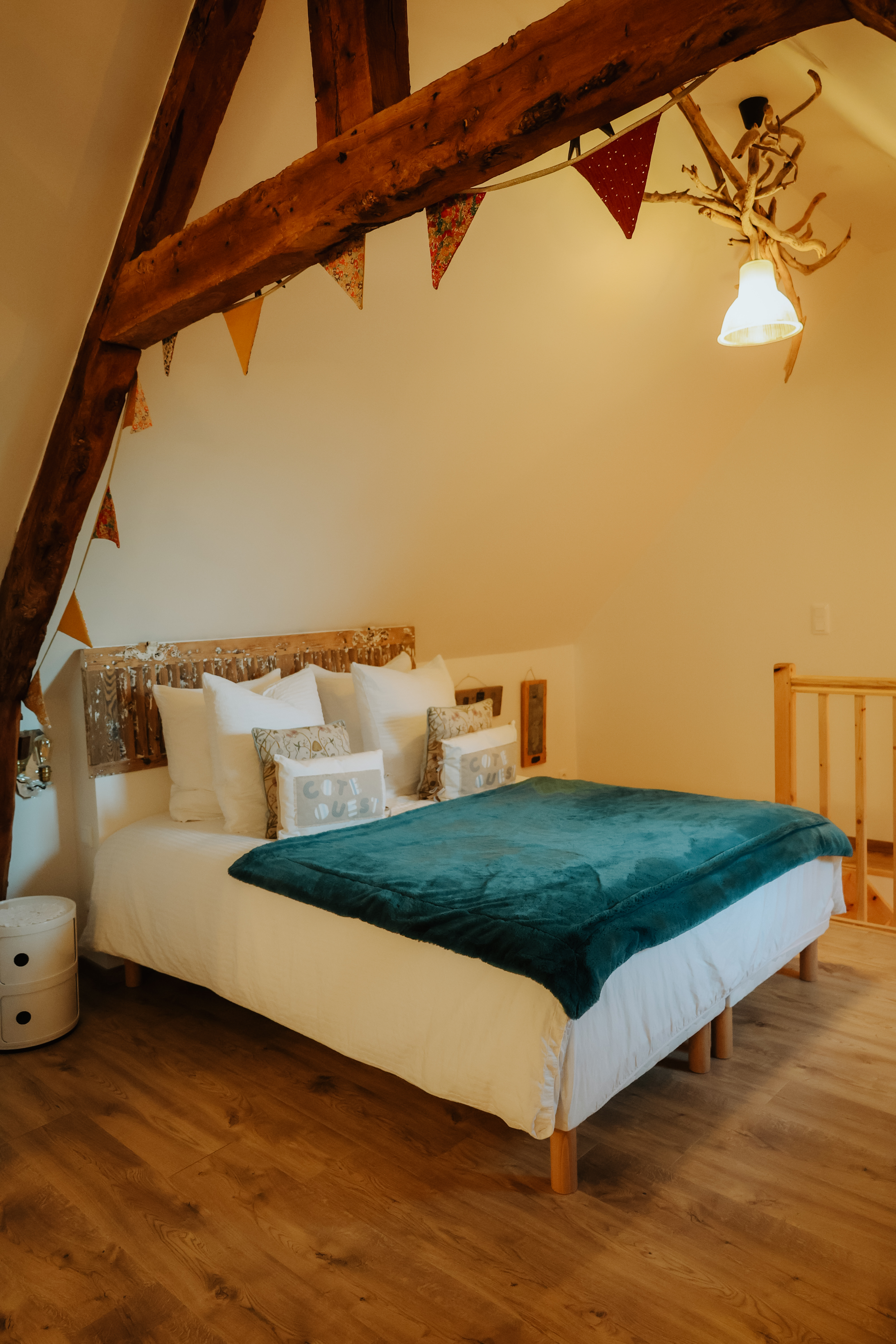 La chambre ouverte en mezzanine