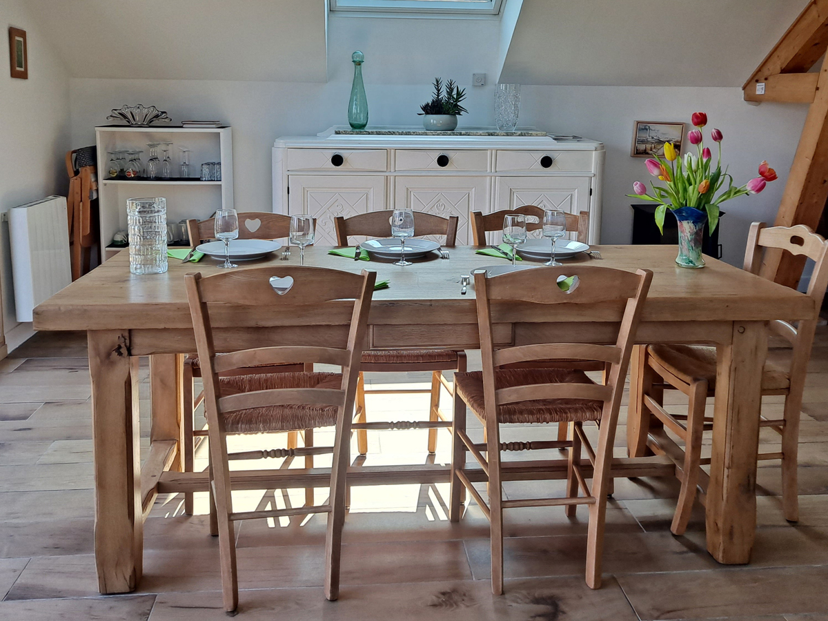La Clozette - L'espace repas - ©Gîtes du Clos Delamare