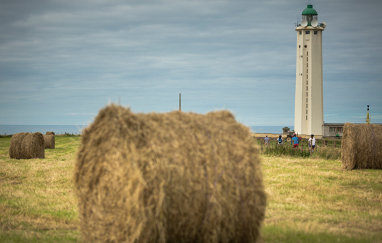 La Poterie Cap d'Antifer - randonneurs © Vincent Rustuel