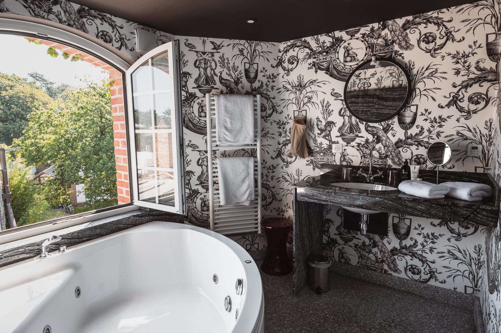 Le Donjon-Domaine Saint Clair - Eugénie - ©antidote factory