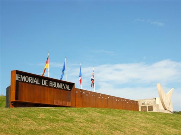 Mémorial de Bruneval à Saint-Jouin-Bruneval