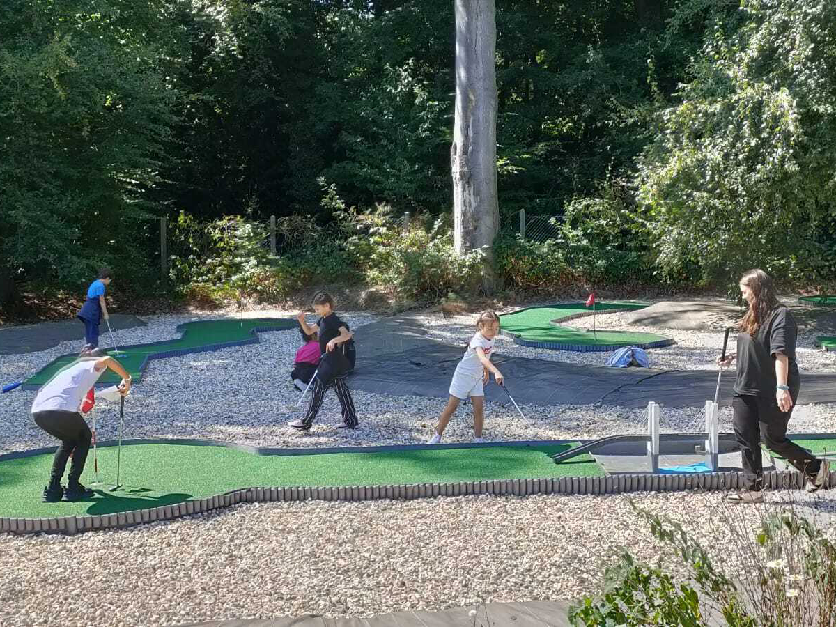 Mini-golf - Parc forestier de Montgeon