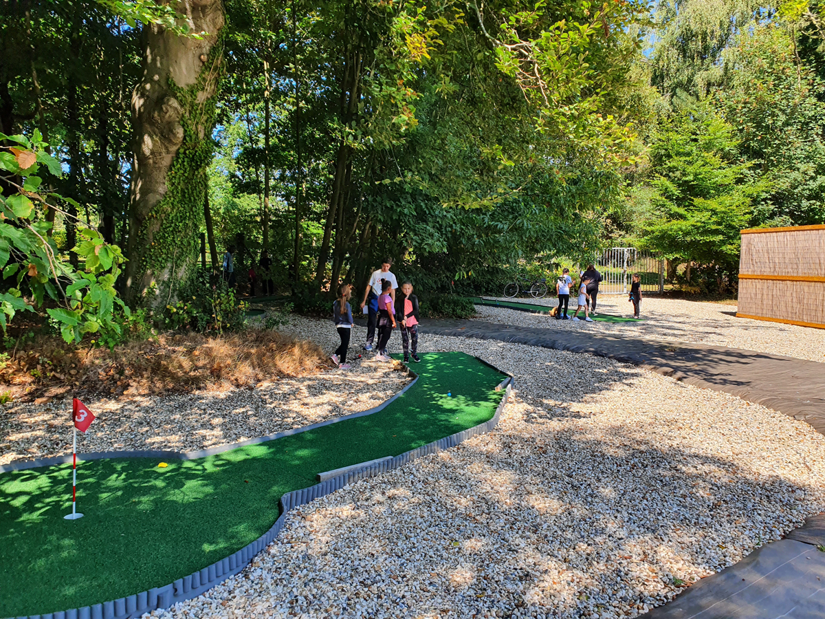 Mini-golf - Parc forestier de Montgeon