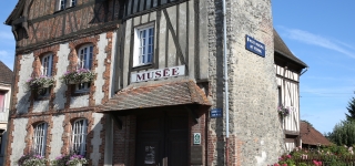 Balade au coeur de Neufchâtel d'hier et d'aujourd'hui