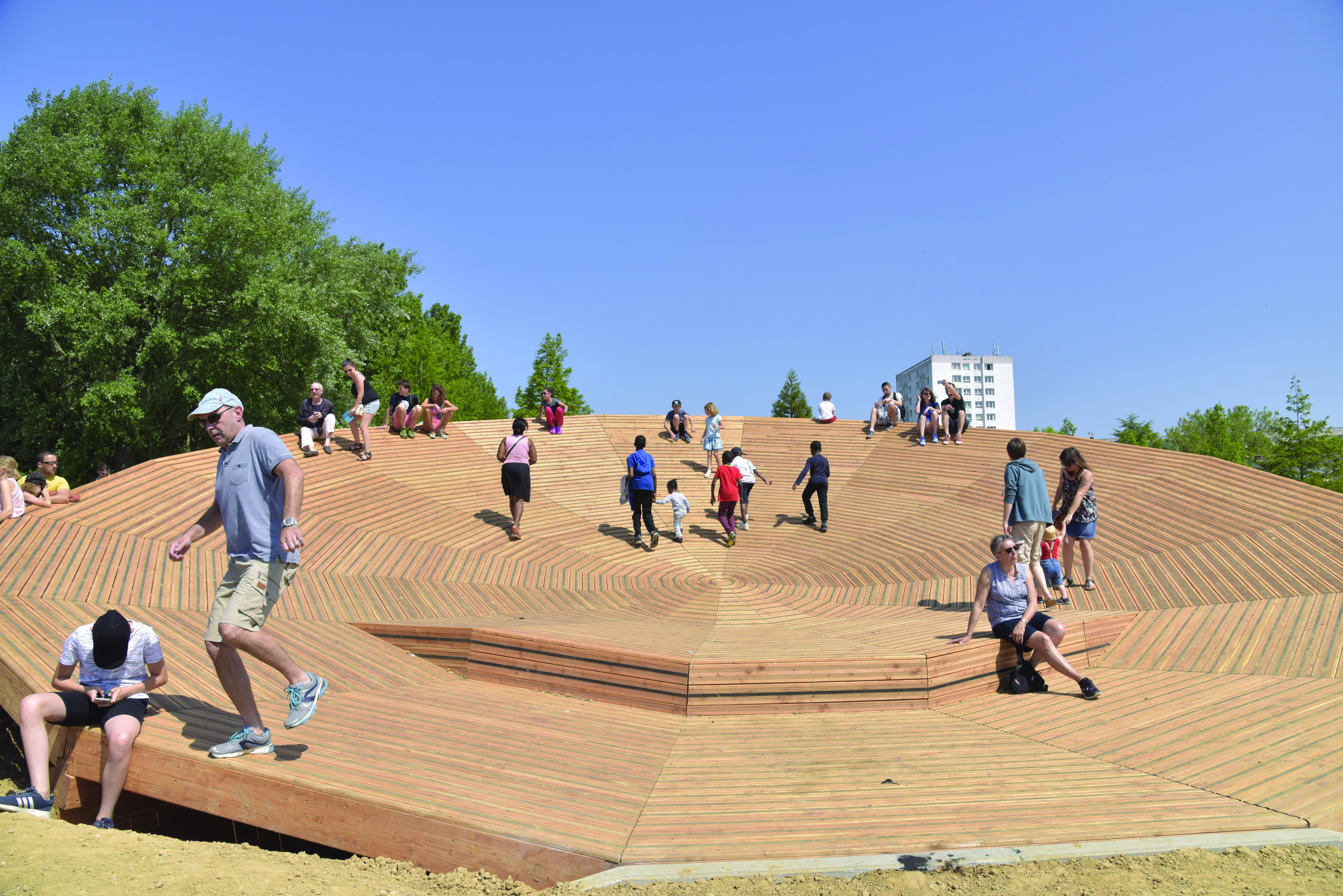 Parabole - Alexandre Moronoz © Laurent Bréard - Ville du Havre