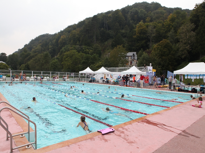 Piscine - Caudebec-en-Caux (800 x 600)