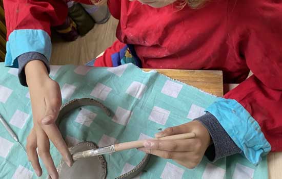 Atelier : Poterie pour enfants - explorer l'argile