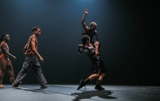 Danse : Témoin