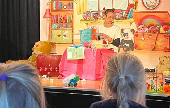 Zoé et la valise enchantée