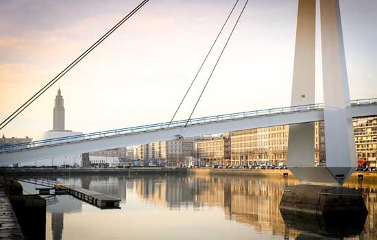 Sur les quais d’hier, métiers et bâtiments disparus