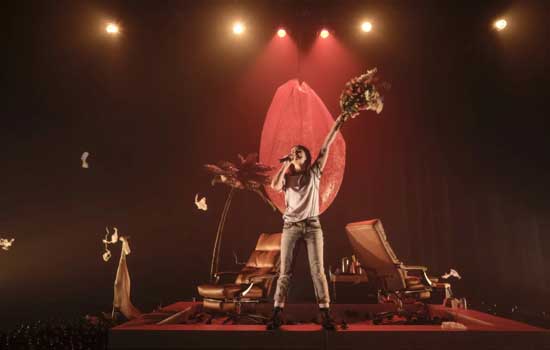 Autour du Poids des fourmis