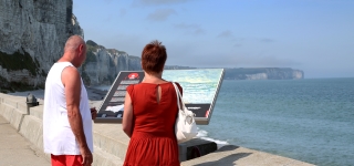 Table de lecture impressionniste n°4 - Fécamp, bord de mer