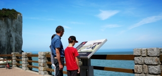 Table de lecture impressionniste n°7 - Sur la Falaise