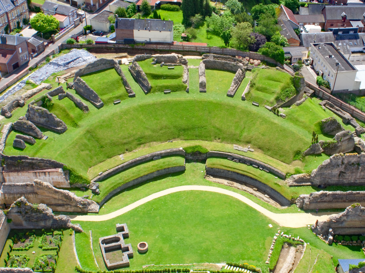 Théâtre Gallo Romain de Lillebonne vue aérienne 2 Caux Seine Normandie Tourisme