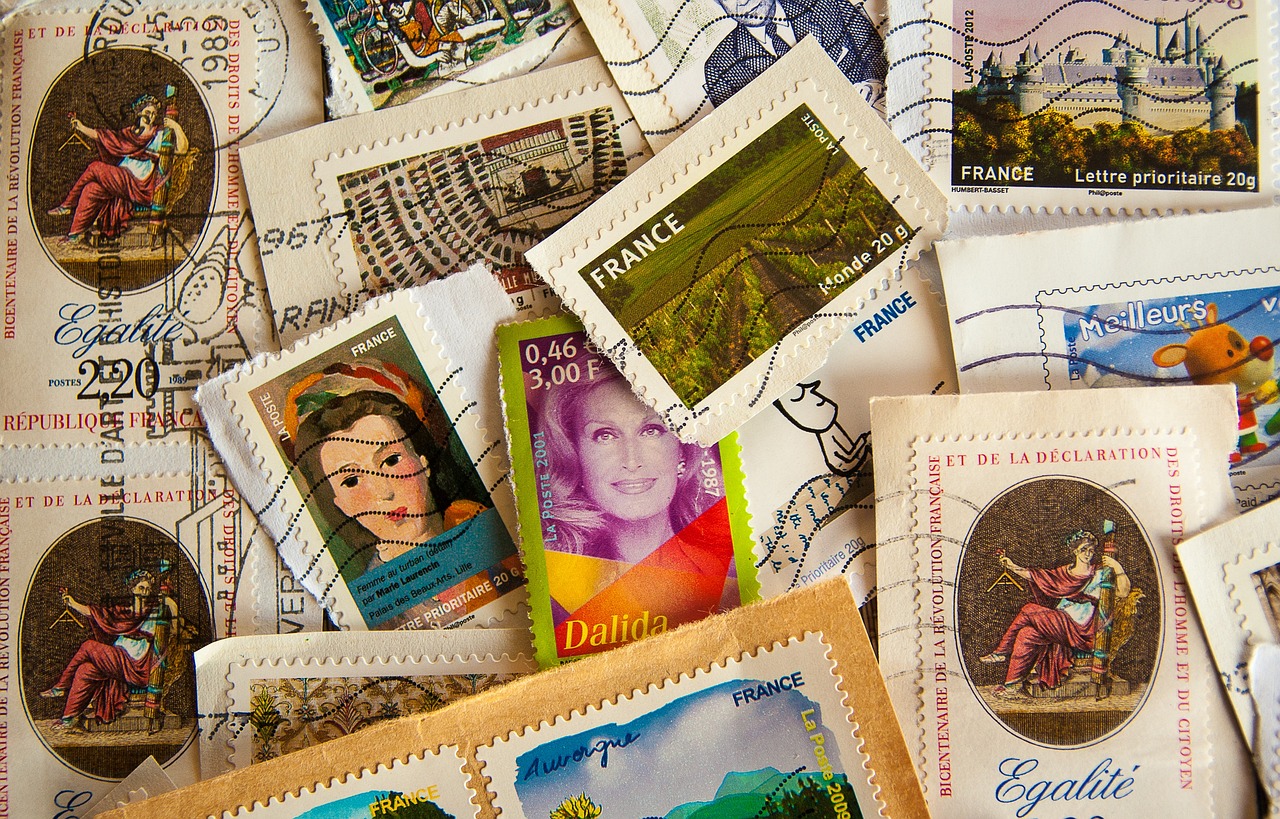 [Bourse de collection] Timbres & cartes postales anciennes