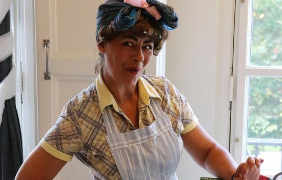 Un thé chez Madame_9 avril, 16, 30 juillet ©PAPTheatre