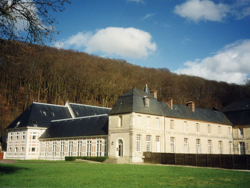 Abbaye Notre-Dame-du-Pré