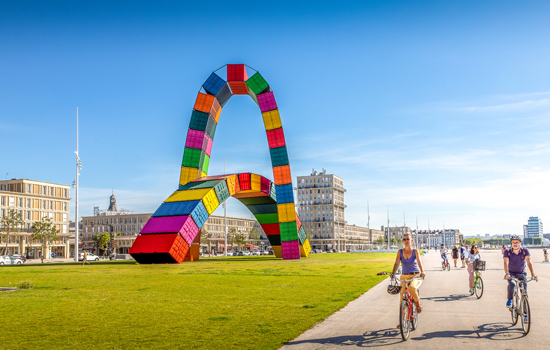 Vignette-Catène de conteneurs - ©LR-Un Été Au Havre