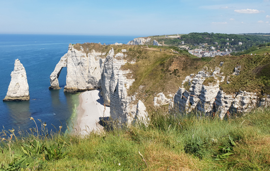 Naturalist walk to discover the history of the cliffs