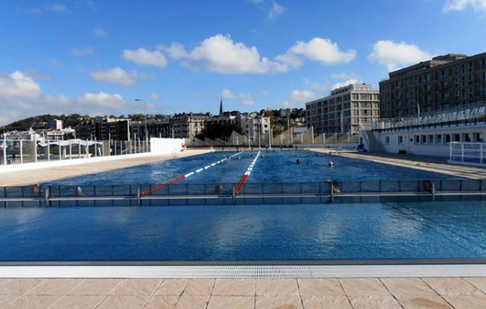Vignette-Piscine-du-Club-Na