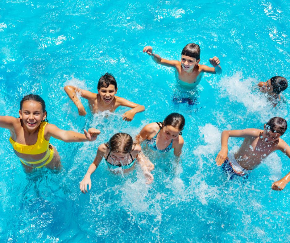 Jeux de piscine-2026 - ©Canva-Pro-2026 Jeux de piscine-2026