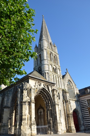 abbatiale vue générale - ©Ville de Montivilliers