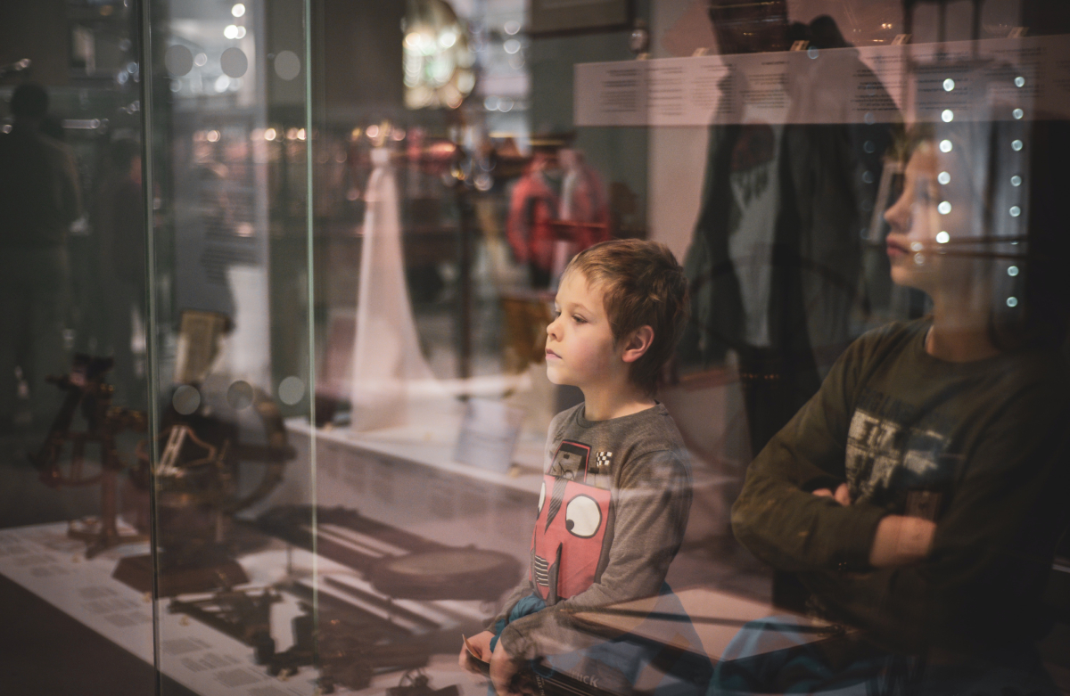 Les tout petits et leurs parents au musée