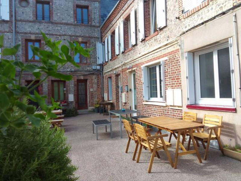 terrasse-cour 800x600